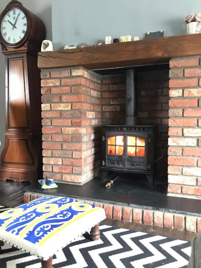 Charming 3 Bedroom House With A Warmth Character Glyn Neath Dış mekan fotoğraf